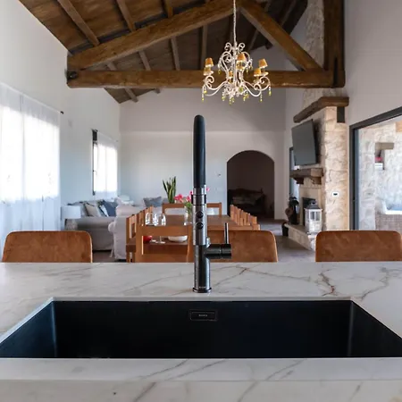 Eras De Holiday home Mozoncillo