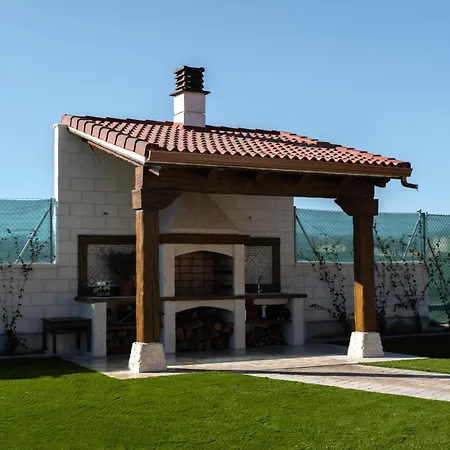 Holiday home Eras De Mozoncillo